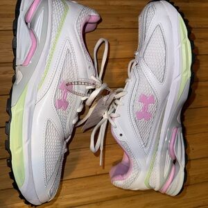 Under Armour HOVR Apparition Shoes